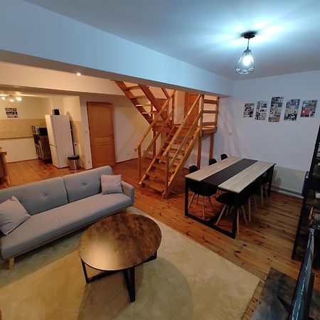 Cosy Triplex 3 Chambres Pont-de-lʼArche Exterior foto