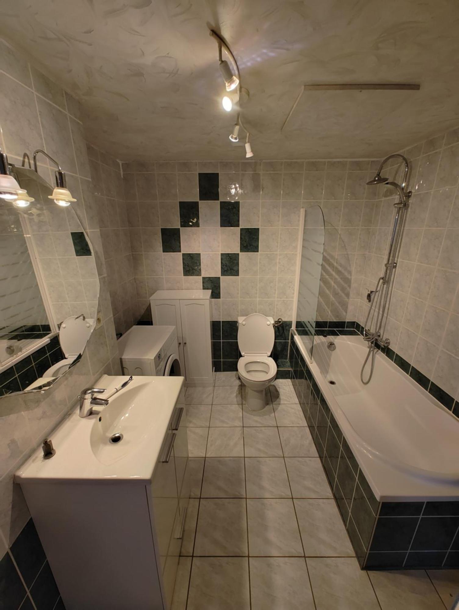 Cosy Triplex 3 Chambres Pont-de-lʼArche Exterior foto