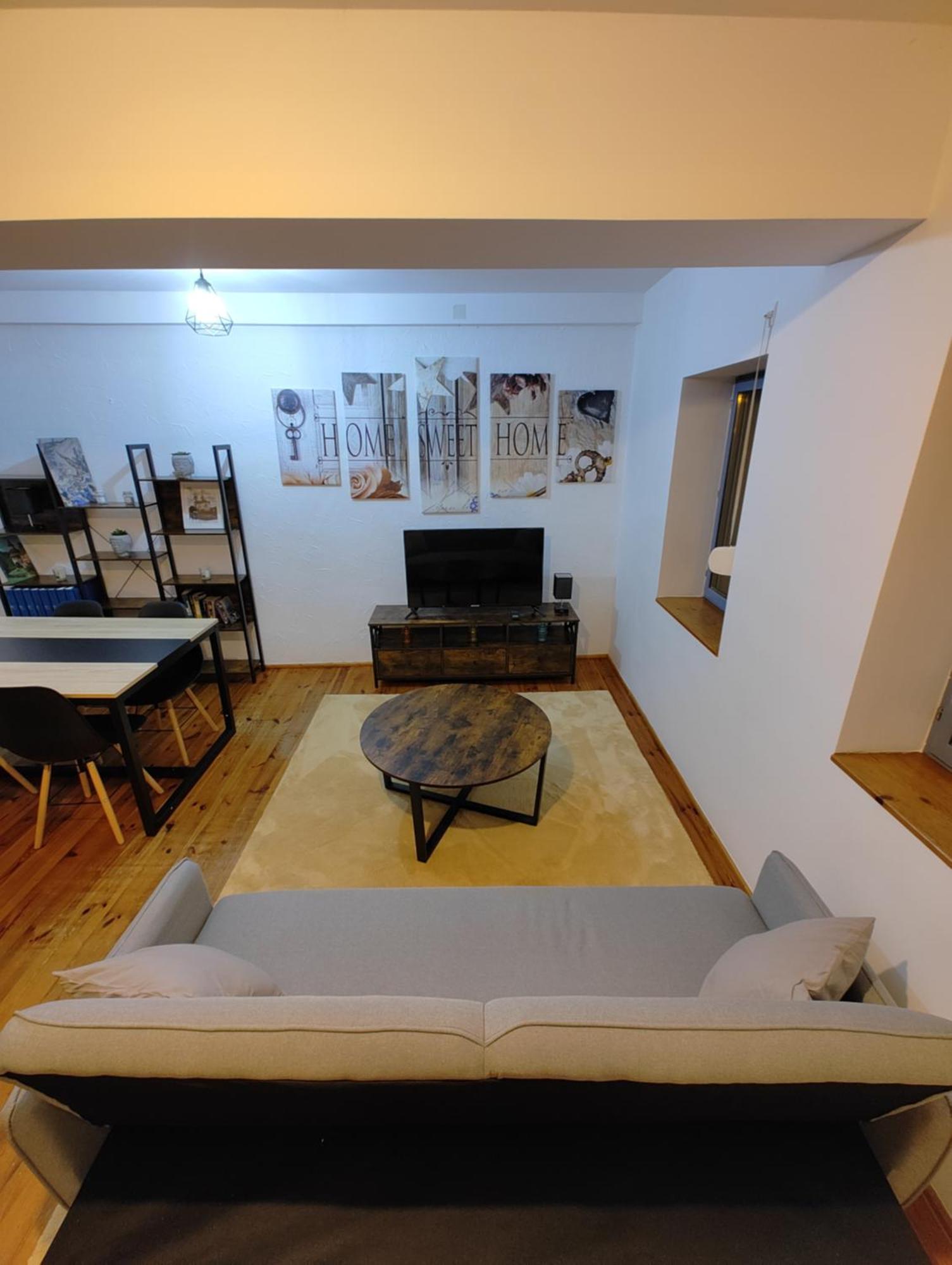 Cosy Triplex 3 Chambres Pont-de-lʼArche Exterior foto